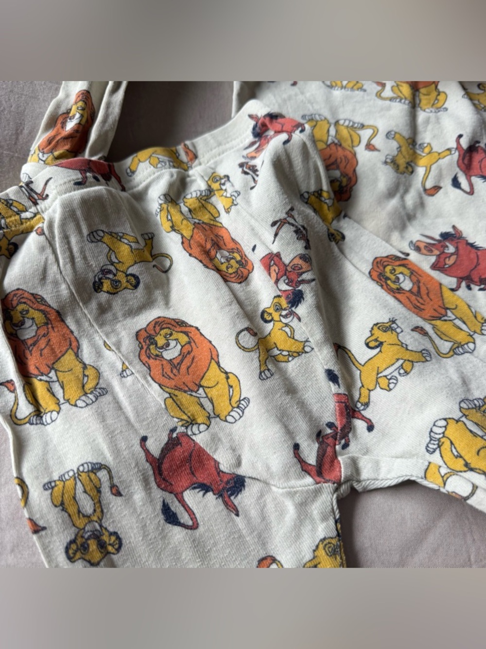 Baby Gap Pajama Set - Lion King - 2T - Picture 7 of 8